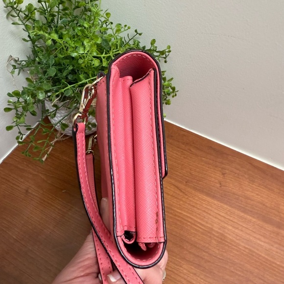 KATE SPADE Pink  Xbody Phone Purse Winni Wakefield Lane Wallet R/$199 EUC - Picture 10 of 10